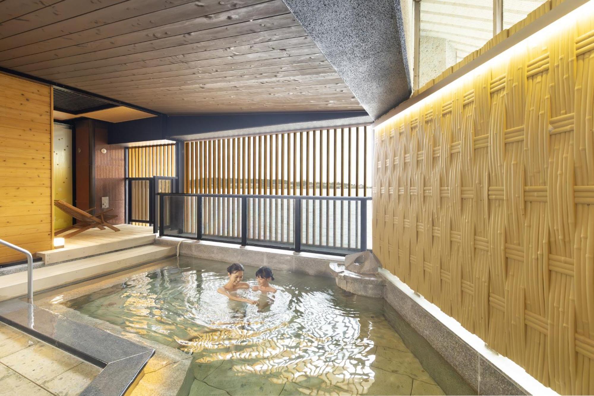 Hotel Ooedo Onsen Monogatari Premium Kaga Maruya Exterior foto